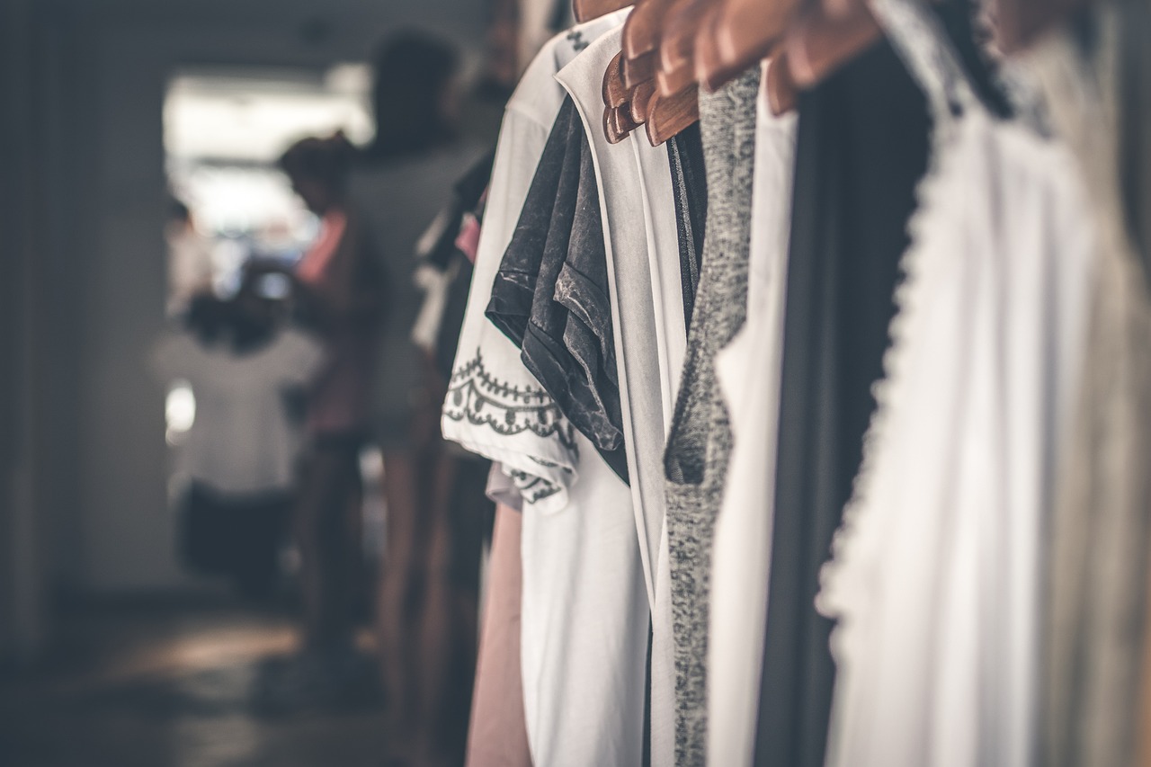 entdecken sie die neuesten fashion trends für jede saison! bleiben sie stilvoll mit aktuellen modetrends, inspirierenden outfits und angesagten looks. jetzt informieren und ihren persönlichen stil finden.