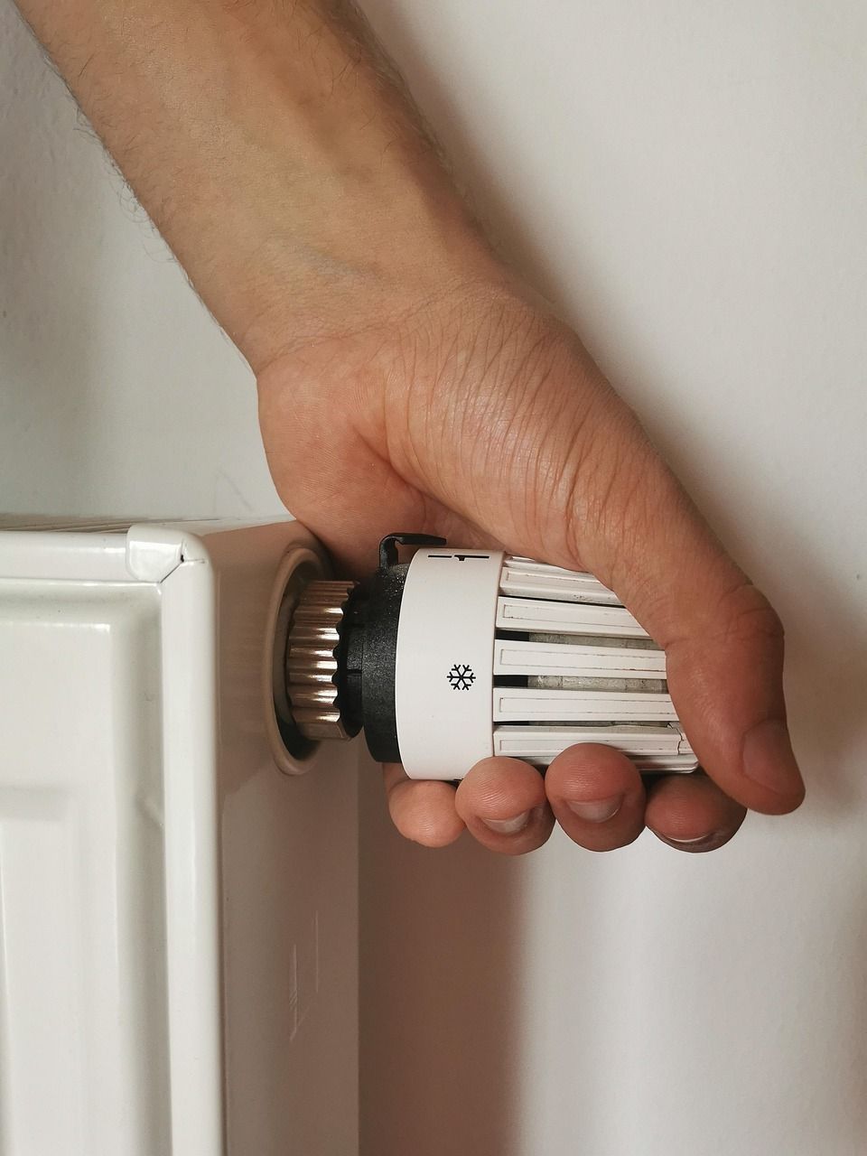 entdecken sie, wie sie durch energieeffizienz kosten sparen und die umwelt schonen können. tipps, lösungen und aktuelle trends für ein nachhaltigeres leben und arbeiten.