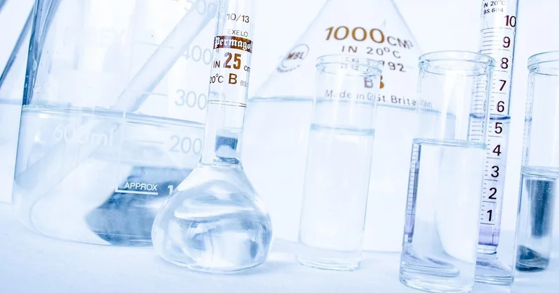 So messen Sie Ihren Säure-Basen-Haushalt richtig: Der Urin-pH-Test